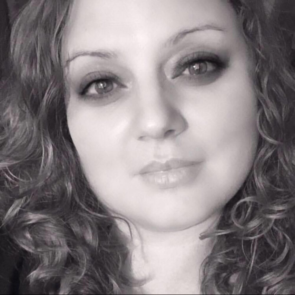 Meet your Posher, Angie